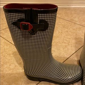 Rain boots